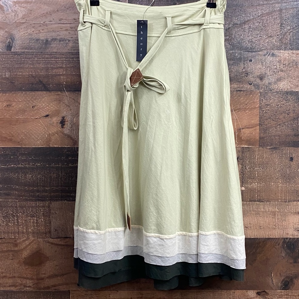 NWT Theory Elainey MIDI Skirt in color Sprout